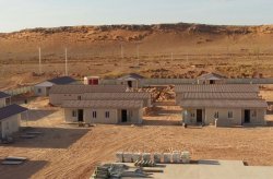 Een geprefabriceerd betaalbaar woningproject in Algerije