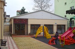 Een geprefabriceerd kinderdagverblijf werd door Karmod geleverd aan Bursa
